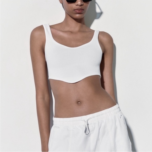 Zara Seamless Ribbed Contour Tank Top - Picture 6 of 7